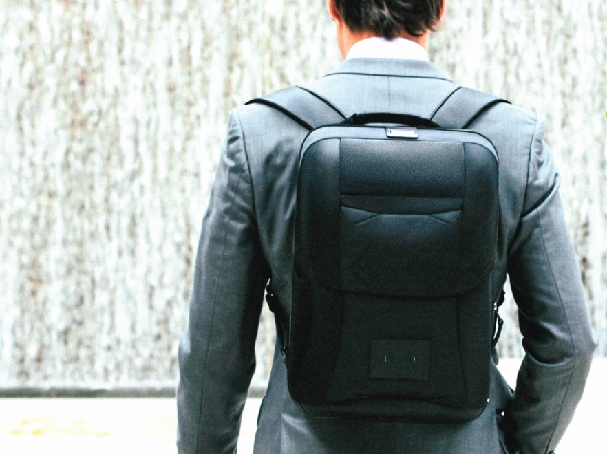 Гибрид спортивного рюкзака и делового кейса собрал на Kickstarter более $190 тыс