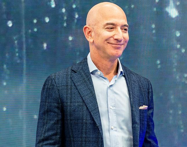 Рекордный рост акций Amazon принес Джеффу Безосу $6,4 млрд. за день