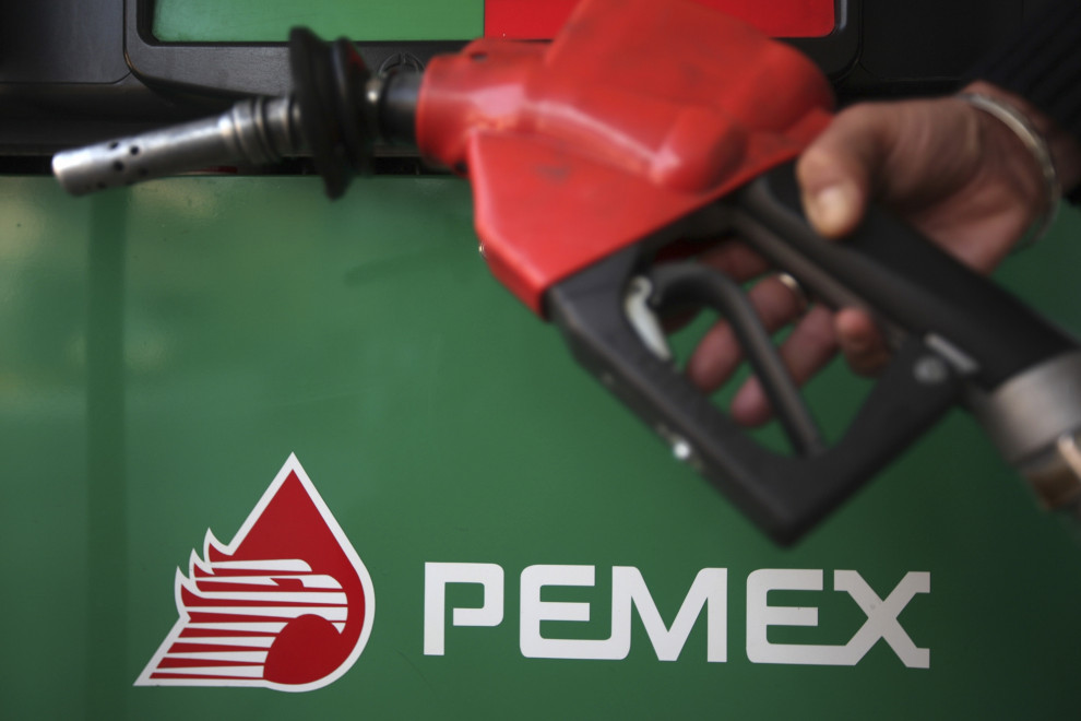 Правительство Мексики планирует выделить $1,3-1,6 млрд нефтяной госкомпании Pemex 