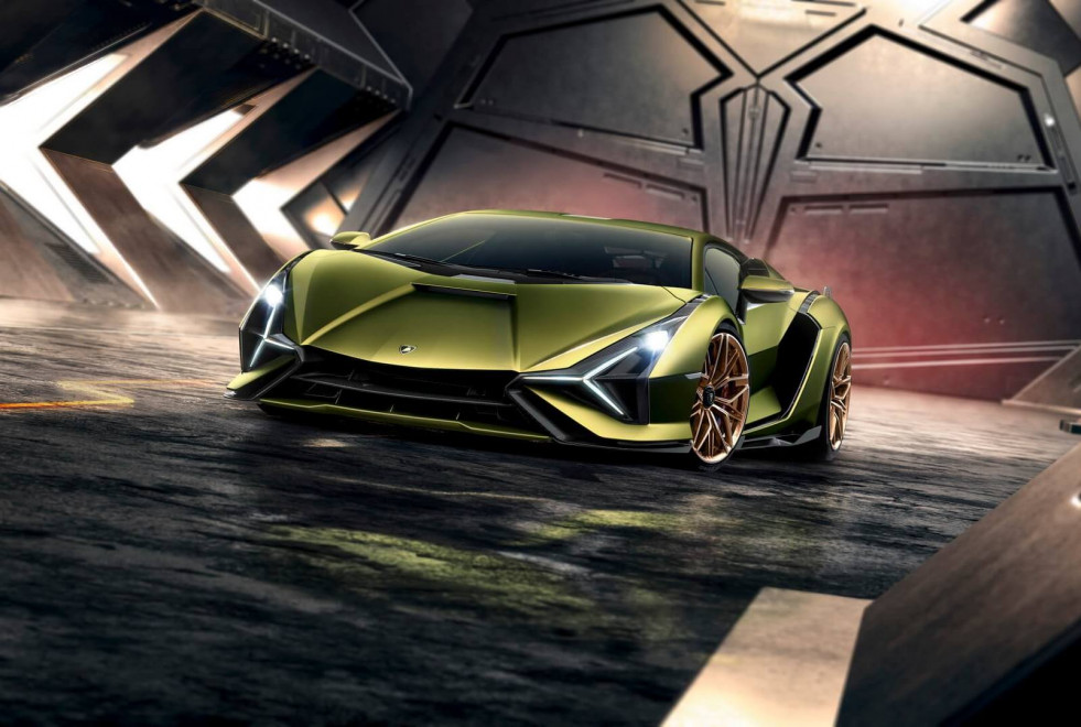 Lamborghini вложит €1,5 млрд в электрификацию своих моделей