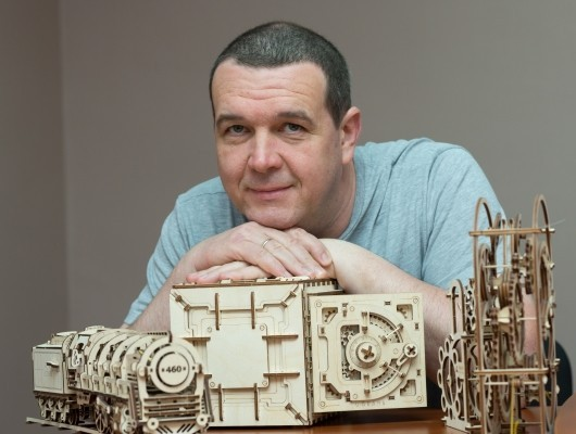 Founder of 3D wooden construction set Ugears exits from project for UAH 9.4mln