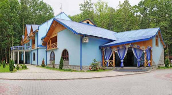 Действующий отель "Мочары" в Ивано-Франковской области