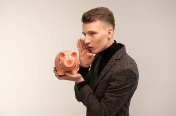 Шлях до фінансової свободи: інвестуйте нудно, живіть яскраво!