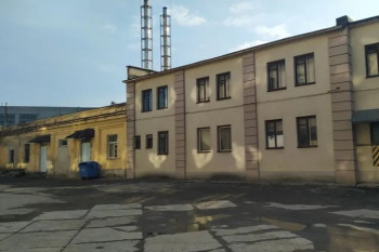 Фонд владельца супермаркетов Арсен купил старый сортировочный центр Укрпошты