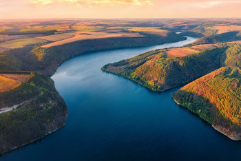 $500 млн в «українські фіорди»: у Бакоті побудують водний курорт на 40 га з яхт-клубами 