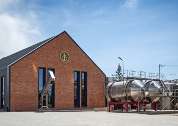 Семья Братиновых сконцентрировала 95,24% акций «Одессавинпрома» — старейшей винодельни Украины