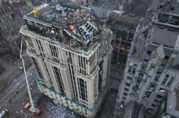 Dragon Capital іде на ризик і вкладає $5 млн у відновлення пошкодженого БЦ Grand у Києві