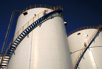 «Нафтогаз» и венгерская MOL создадут мощности для хранения топлива в Венгрии у границы с Украиной