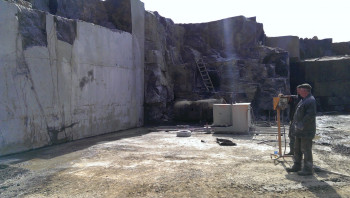 Карьер блочного камня габбро