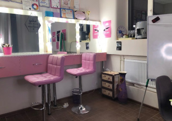 Продам Beauty Business 2-в-1 - обучающий центр и услуги салона красоты