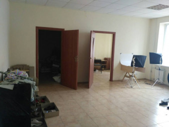 Комерційна нерухомість 341.1 м2 Київська обл., місто Бровари (Центр міста)