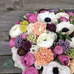 Действующий цветочный магазин в центре Киева