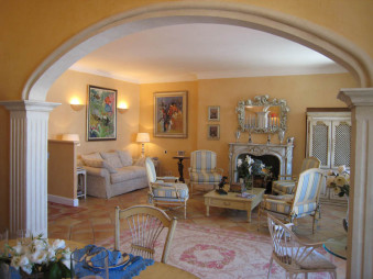 Вилла друга принцессы Дианы продается за 104,9 млн. долл.