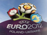 В 2008 году УЕФА хотел забрать у Польши Евро-2012