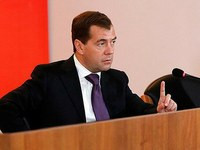 Медведев создаст Проектный офис для управления региональными инвестициями