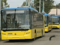 В Киеве в течение двух недель на маршрут выйдут 60 автобусов и троллейбусов, закупленных в рамках кредита ЕБРР, - Попов