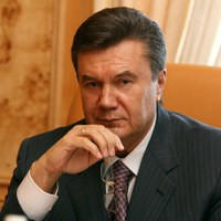 Украина готова приобщиться к строительству нефте- и газотранспортных объектов в Греции - Янукович