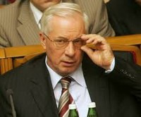 Миллер трактовал в пользу России заявление Азарова о ликвидации "Нафтогаза"