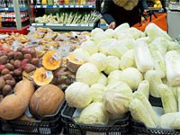 В Украине стремительно дешевеют гречка, сахар и овощи
