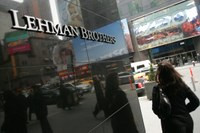 Банк Lehman Brothers получил одобрение суда на реорганизацию для выхода из банкротства