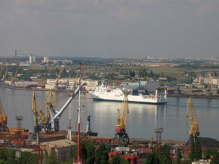 Ильичевский порт представил 12 инвестиционных площадок