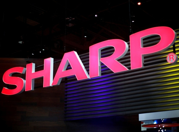 Sharp вкладывает более полумиллиарда долларов в развитие OLED-технологии