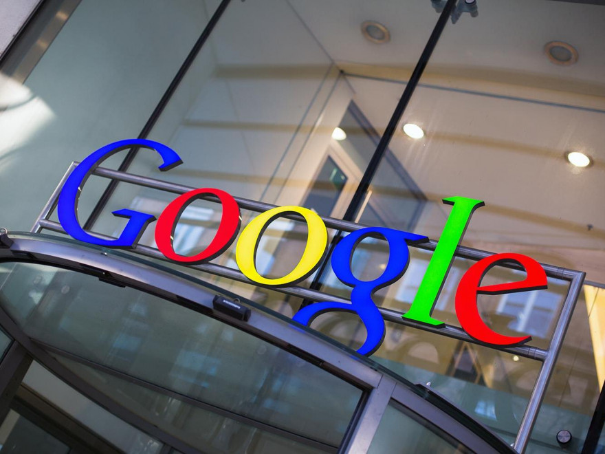 Основатели Google, Ларри Пейдж и Сергей Брин, планируют продать акций на сумму 4,4 млрд. долл.