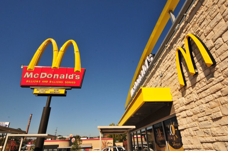 McDonalds выплатит $20 млрд. своим инвесторам
