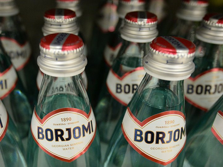 "Альфа-групп" хочет продать Nestle свою долю в производителе Borjomi и Моршинской