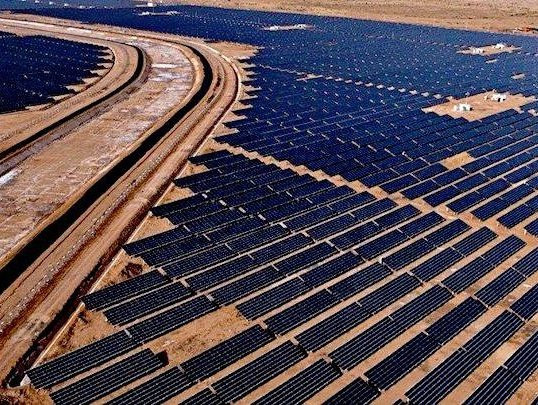 Самый крупный солнечный парк появится в 2022 году в Индии