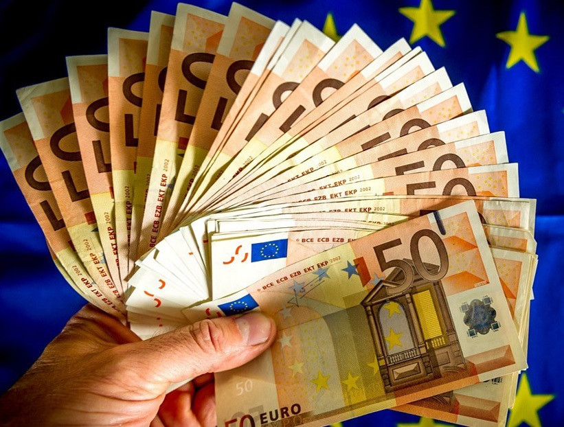 ЕС решил урезать финансирование стран Восточной Европы на 30 млрд. евро