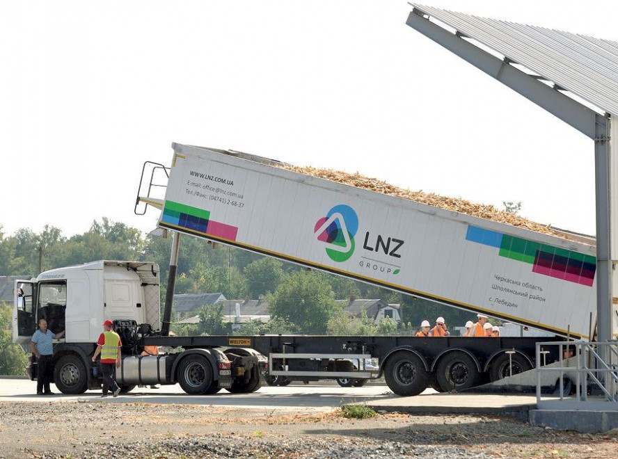 LNZ buys crop planting business of Shpola-Agro Industry for $15.6 mln