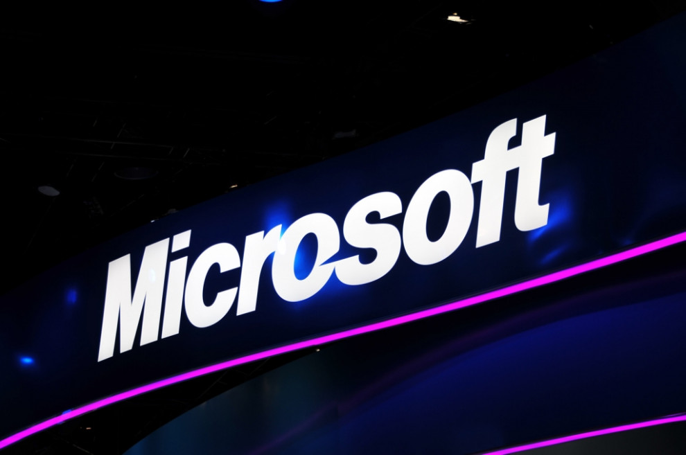 Microsoft временно стала самой дорогой в мире компанией с капитализацией более $1 трлн