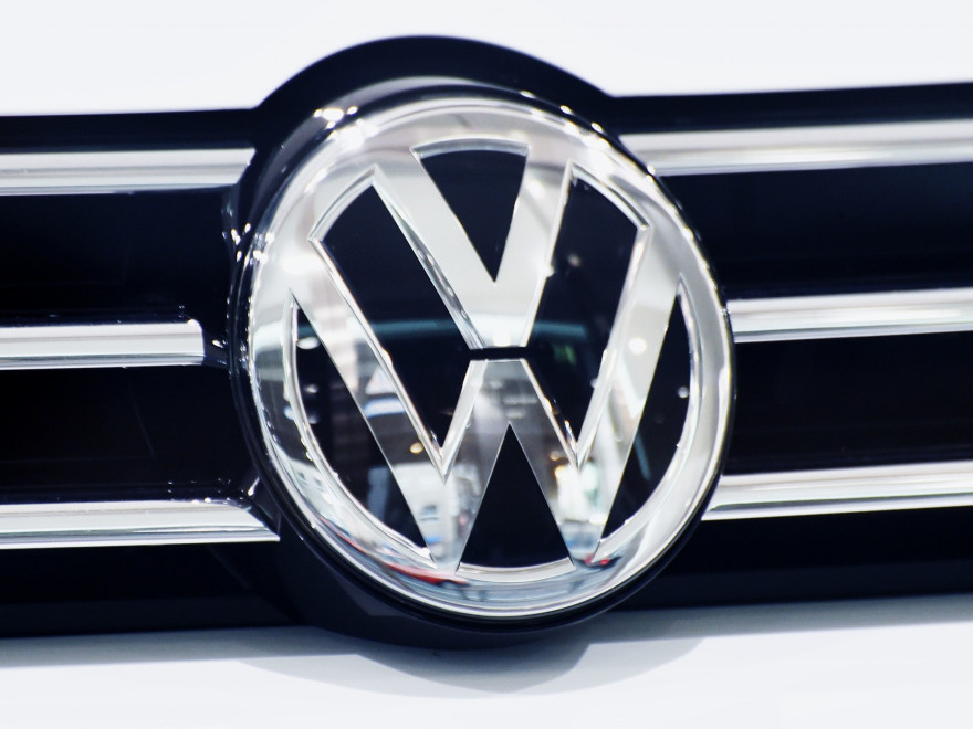 Volkswagen инвестирует €900 млн. в производство аккумуляторов