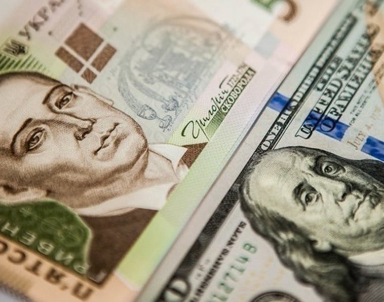 Гривна укрепилась к доллару больше, чем любая другая валюта мира