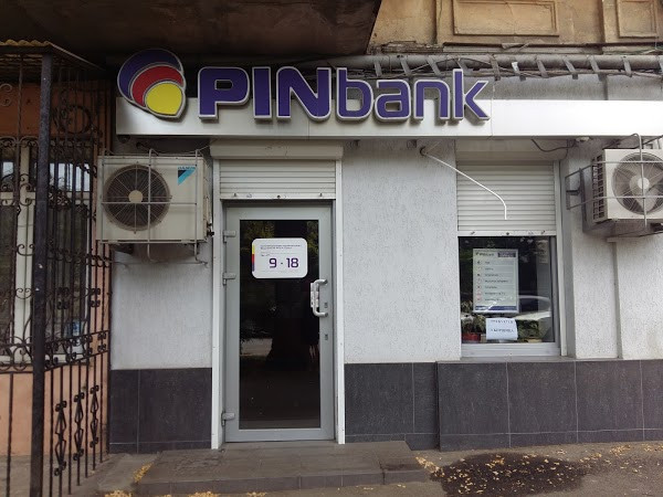 Компания-владелец ряда областных энергосбытов хочет купить PINbank