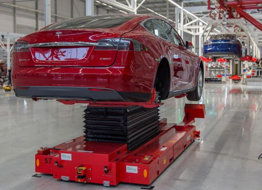 Tesla строит сборочный завод в Техасе