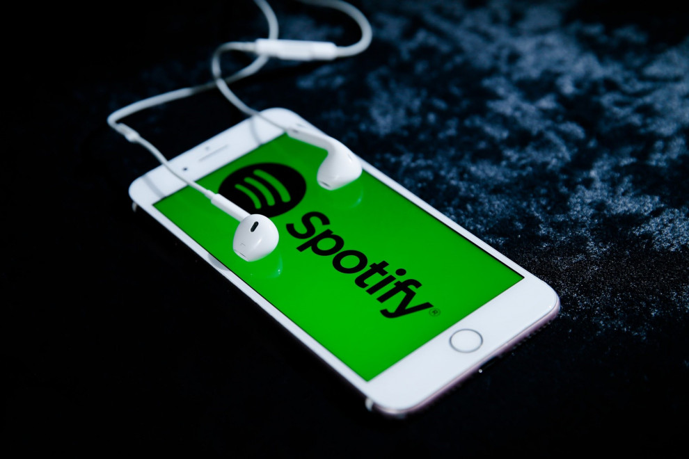 Платформа с аудиокнигами Findaway продана компании Spotify