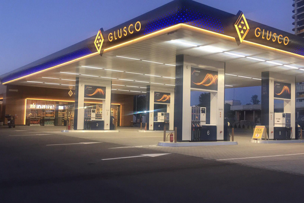 Israeli owner of the Glusco gas station chain sold it to a Greek businessman