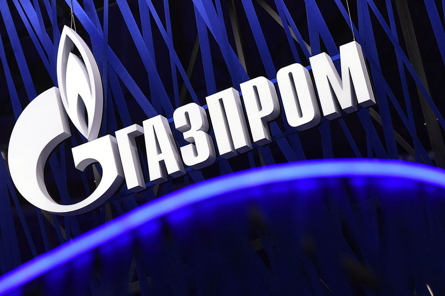 Акции Газпрома обвалились на 30%
