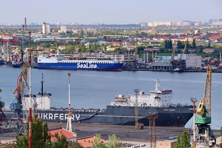 Кернел инвестирует $100 млн в инфраструктуру порта Черноморска