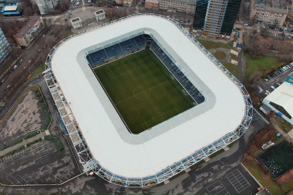 ПриватБанк продает стадион «Днепр-Арена» и тренировочную базу футбольного клуба