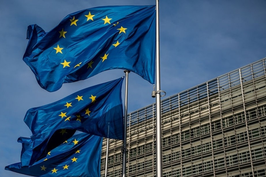 ЕС перечислил первые €3 млрд из €18 млрд помощи Украине