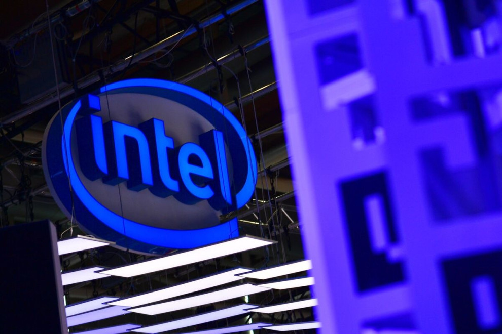 Intel продасть 20% IMS компанії Bain