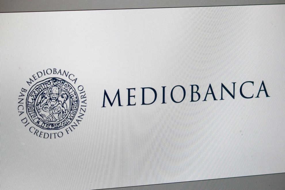 Mediobanca продає бізнес із купівлі безнадійних кредитів