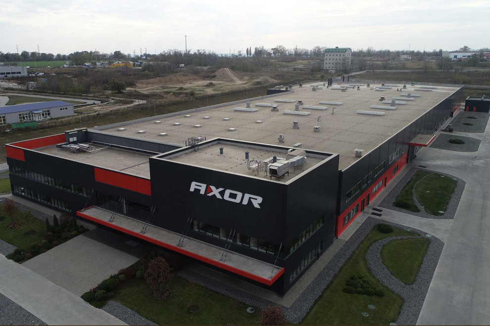 Виробник фурнітури для вікон та дверей AXOR Industry вклав $10 млн у підприємство в Дніпрі