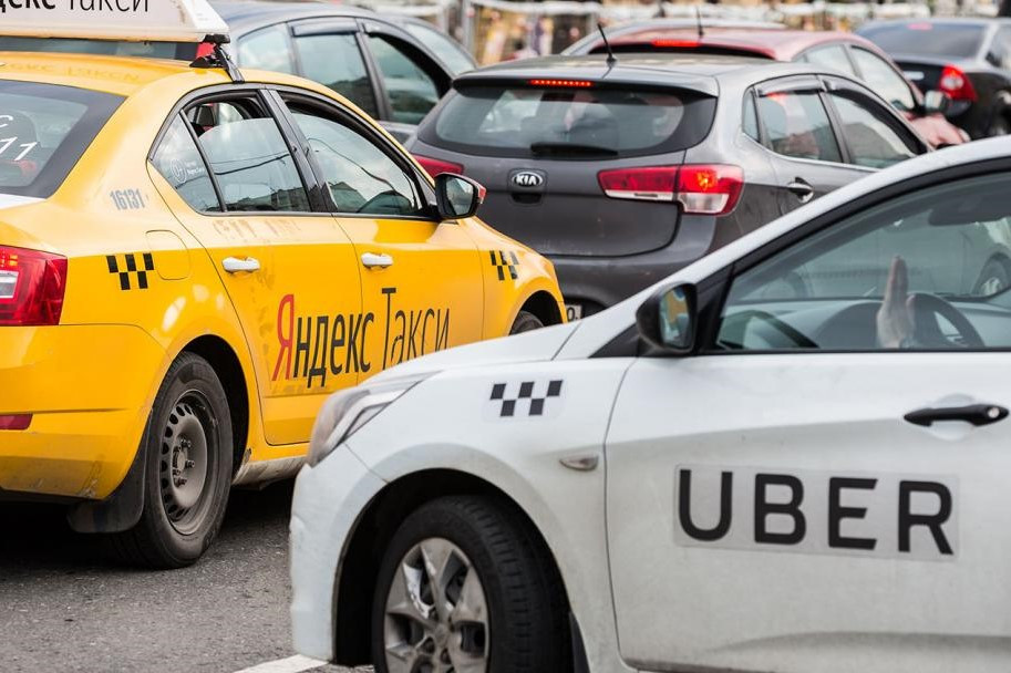 Американская Uber продала долю в Яндекс.Такси за $702,5 млн