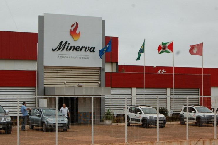 Бразильский поставщик говядины Minerva купит конкурирующие активы у Marfrig за $1,5 млрд