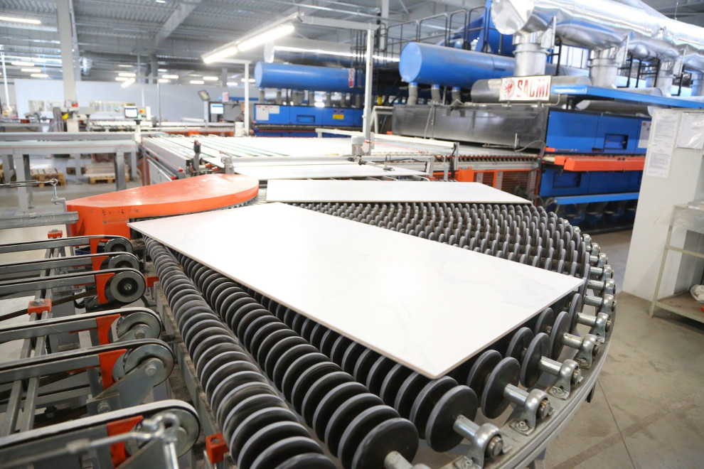 Epicenter launches a new production line at the ceramic tile plant with an investment of $140 million