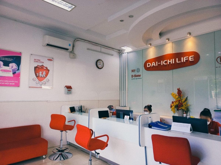 Японський страховик Dai-ichi Life купує конкуруючу Benefit One за $2 млрд